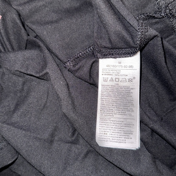 Gap Short Sleeve T-Shirt - Picture 4 of 4